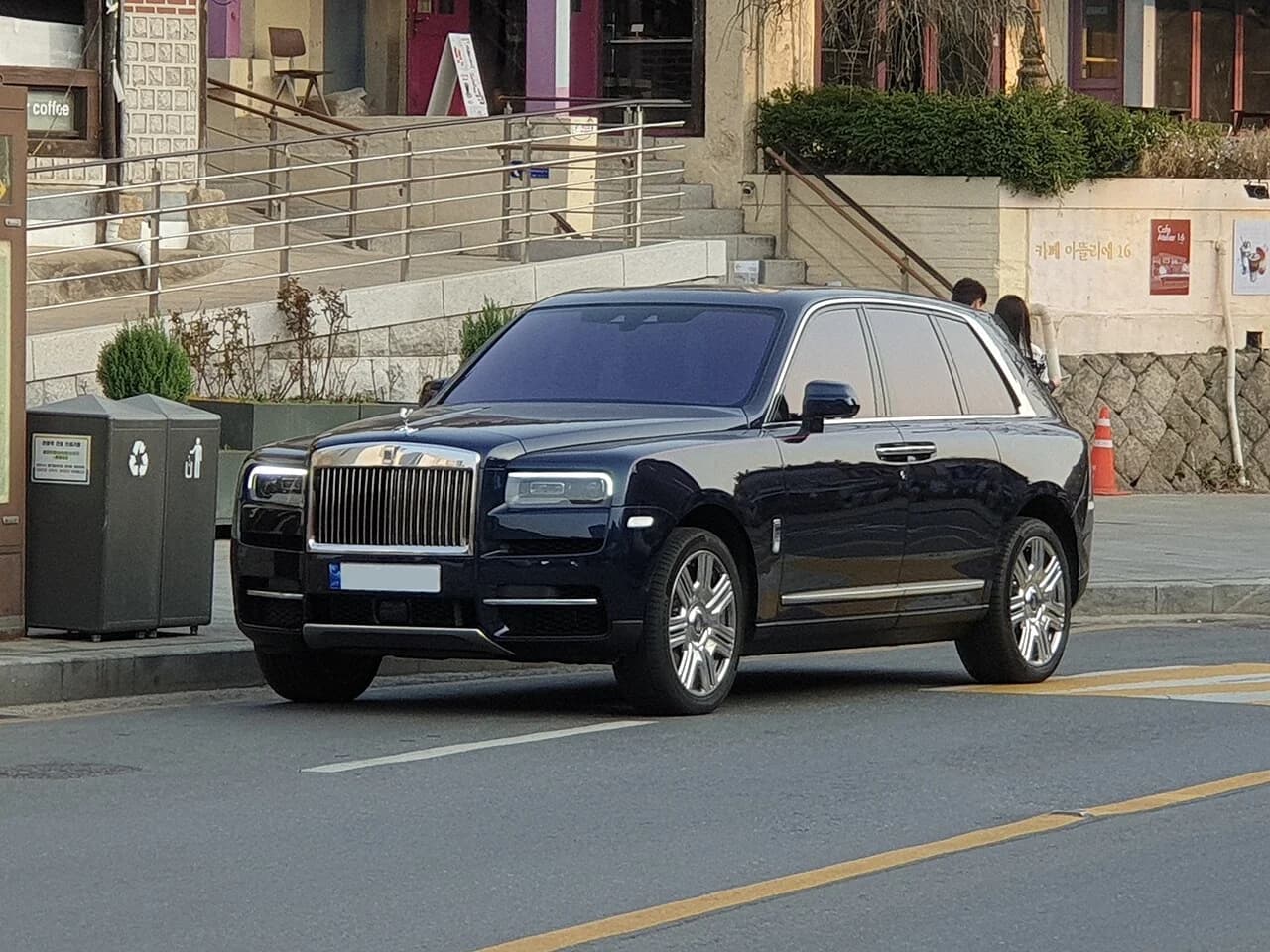 No Deposit Luxury Car Rental in Dubai — How It Works